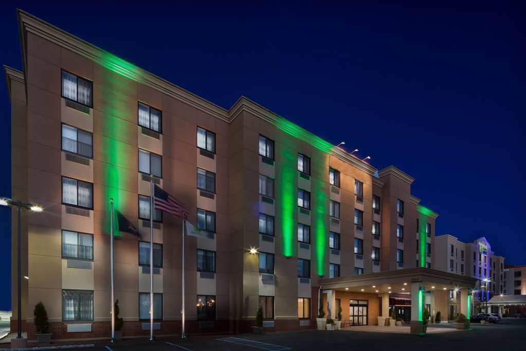 Fairfield Inn & Suites By Marriott New York Staten Island Εξωτερικό φωτογραφία